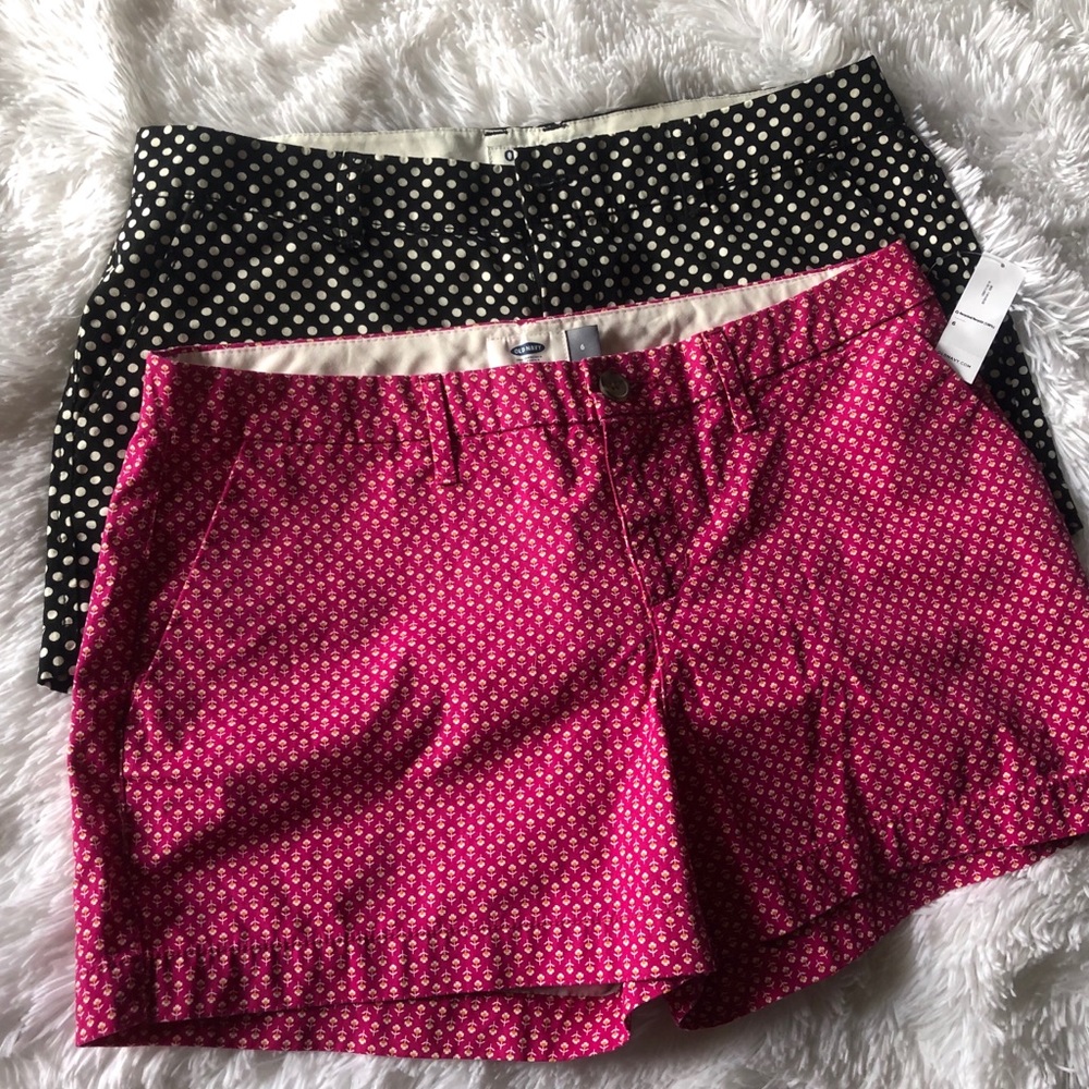 2 pairs Old Navy print shorts
